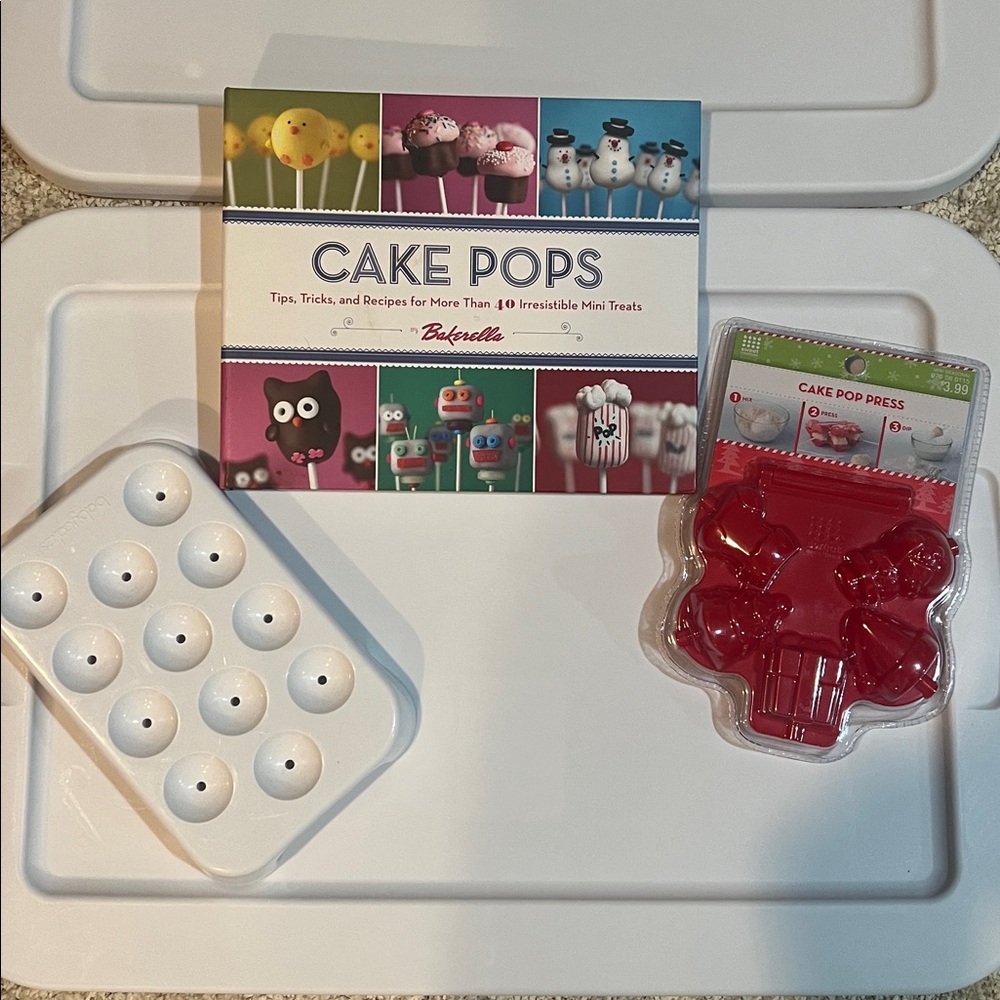 Bakerella Cake Pops Cookbook:Tips,Tricks, & Recipes for Irresistible Mini Treats